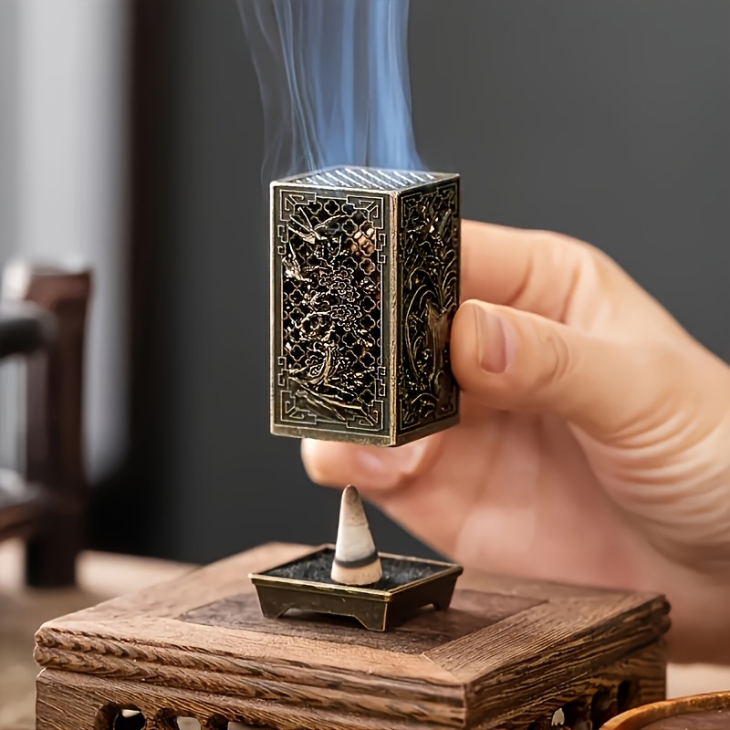 Home Fragrance Aroma Set - 2ピース中国伝統香炉セット - 梅の花、蘭、菊の模様が施された透かし彫りデザイン、亜鉛合金製禅瞑想祭壇装飾、ヨガ、家庭仏壇、無香タイプに最適