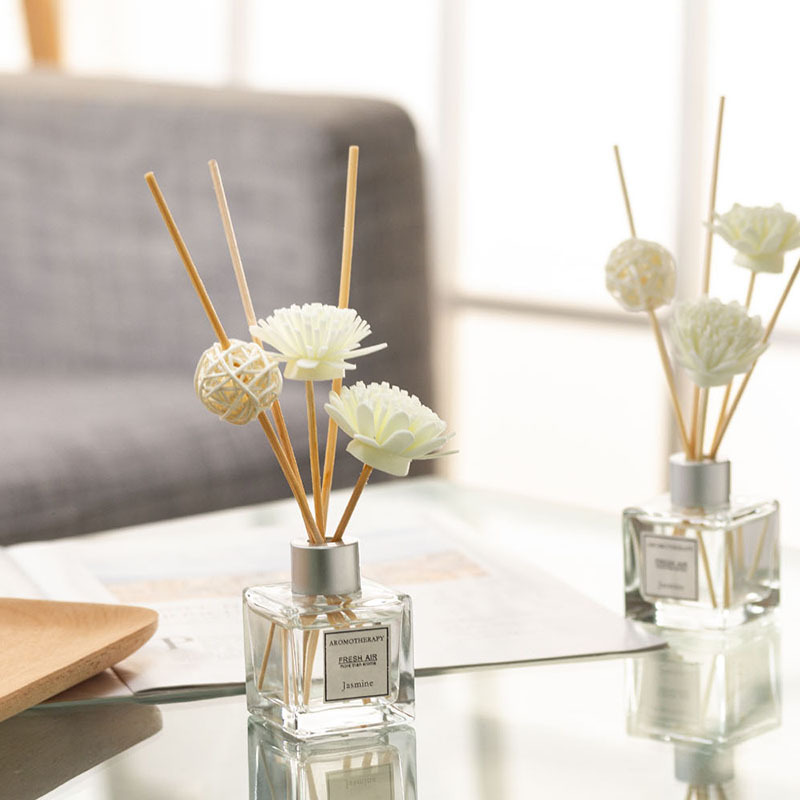 50mlアロマセラピーエッセンシャルオイル、炎を使わないジャ - Home Fragrance Jasmine & Yuzu Porcelain Diffuser のレビューと価格