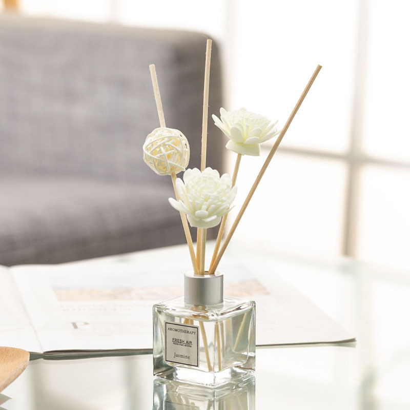 50mlアロマセラピーエッセンシャルオイル、炎を使わないジャ - Home Fragrance Jasmine & Yuzu Porcelain Diffuser のレビューと価格