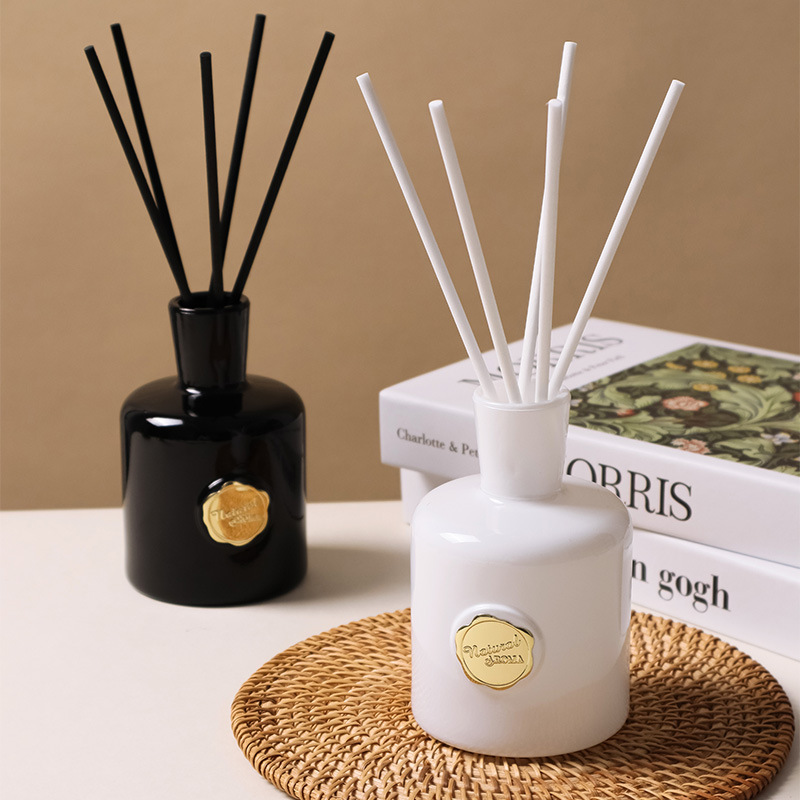 200MLフレームレスリードディフューザーアロマセラピーセッ - Home Fragrance Use のレビューと価格